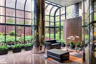 415 E 54th St, New York City, NY 10022 - Photo 15