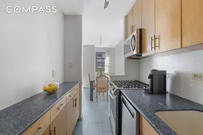 357 E 57th Street #2D, New York City, NY 10022 - Photo 7