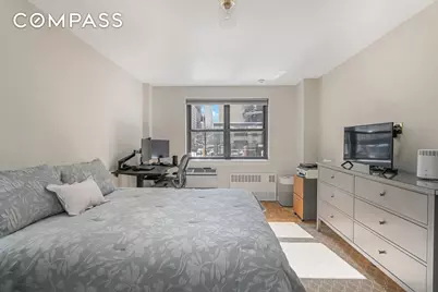 357 E 57th Street #2D, New York City, NY 10022 - Photo 9