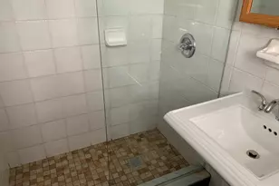 23-35 Broadway, Astoria, NY 11106 - Photo 3