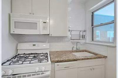 640 W 231st Street #7E, Bronx, NY 10463 - Photo 9