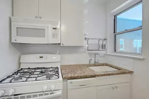 640 W 231st St, Bronx, NY 10463 - Photo 9