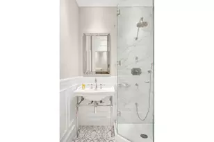 140 W 69th St, New York City, NY 10023 - Photo 7