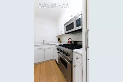 249 E 48th Street #16E, New York, NY 10017 - Photo 5