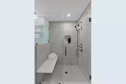 330 E 72nd Street #11, New York City, NY 10021 - Photo 11