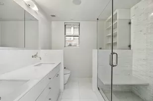 330 E 72nd St, New York City, NY 10021 - Photo 9