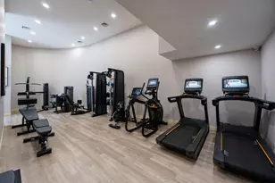 78-29 Austin St, New York City, NY 11375 - Photo 27