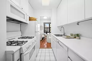 240 E 76th St, New York City, NY 10021 - Photo 5