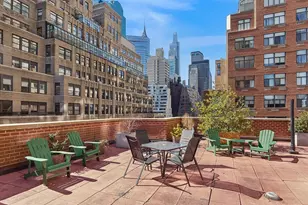 321 E 45th St, New York City, NY 10017 - Photo 9