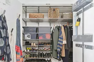 321 E 45th St, New York City, NY 10017 - Photo 7