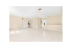 1465 Mayflower Ave, New York City, NY 10461 - Photo 9