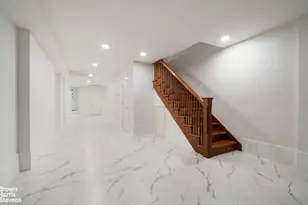 263 W 93rd St, New York City, NY 10025 - Photo 15