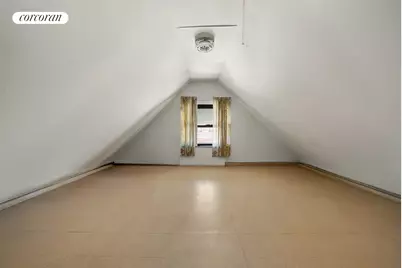 718 E 93rd Street, New York City, NY 11236 - Photo 9