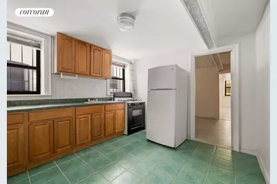 718 E 93rd Street, New York City, NY 11236 - Photo 7