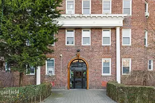 140 E 2nd St, New York City, NY 11218 - Photo 13