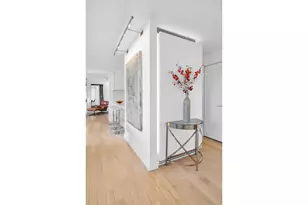 322 W 57th St, New York City, NY 10019 - Photo 9