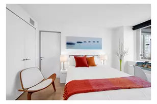 322 W 57th St, New York City, NY 10019 - Photo 13