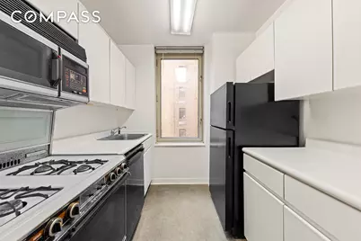 145 E 48th Street #14B, New York, NY 10017 - Photo 7