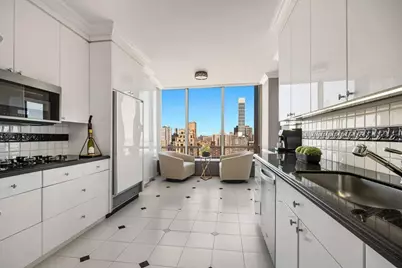 860 United Nations Plaza #PH 37/38B, New York, NY 10017 - Photo 5