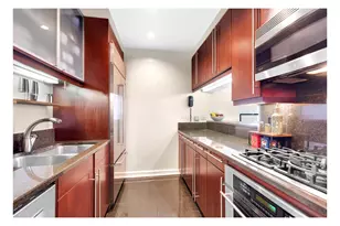 240 Riverside Blvd, New York, NY 10069 - Photo 5