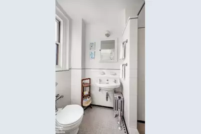 315 E 68th Street #13F, New York, NY 10065 - Photo 9