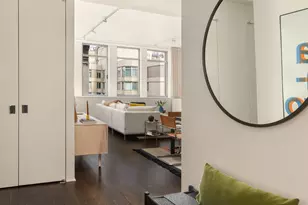 252 7th Ave, New York City, NY 10001 - Photo 11