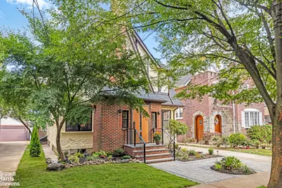 85-15 Wareham Place, Jamaica, NY 00000 - Photo 13