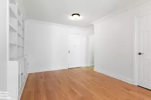 340 E 74th St, New York, NY 10021 - Photo 9