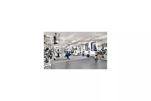 320 E 42nd St, New York City, NY 10017 - Photo 11