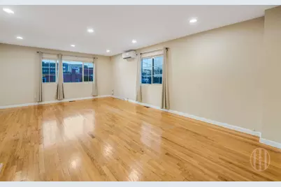 88-10 70th Road #1, Forest Hills, NY 11375 - Photo 5