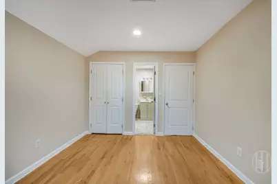 88-10 70th Road #2, Forest Hills, NY 11375 - Photo 13