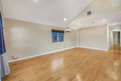 88-10 70th Road #2, Forest Hills, NY 11375 - Photo 7