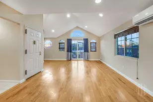 88-10 70th Rd, Forest Hills, NY 11375 - Photo 5