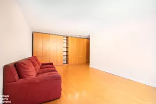 240 E 35th St, New York City, NY 10016 - Photo 3
