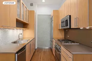 165 Perry St, New York City, NY 10014 - Photo 5
