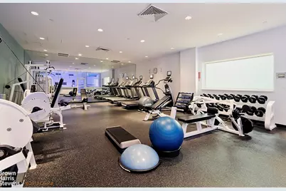 235 E 40th Street #40G, New York City, NY 10016 - Photo 11