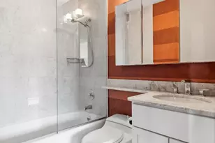 235 E 40th St, New York City, NY 10016 - Photo 7