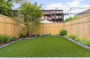 35 Irving Pl, New York City, NY 11238 - Photo 9