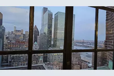 320 E 42nd Street #27th Fl, New York, NY 10017 - Photo 3