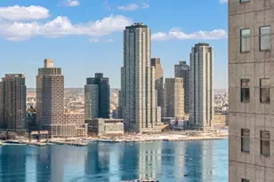 333 E 45th St, New York, NY 10017 - Photo 9