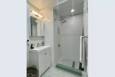 27 W 96th Street #5G, New York, NY 10025 - Photo 3