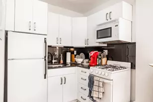 166 E 35th St, New York City, NY 10016 - Photo 11