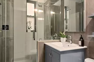 100 Bank St, New York City, NY 10014 - Photo 5