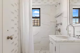 201 E 83rd St, New York, NY 10028 - Photo 9