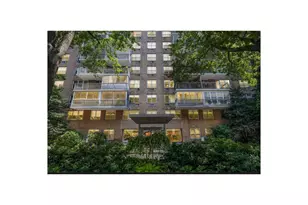 303 W 66th St, New York City, NY 10069 - Photo 15