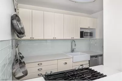 303 W 66th Street #4HE, New York City, NY 10069 - Photo 5
