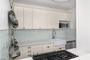 303 W 66th St, New York City, NY 10069 - Photo 5