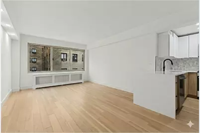 225 E 46th Street #5A, New York, NY 10017 - Photo 5