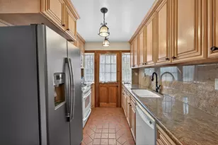 34-22 87th St, New York City, NY 11372 - Photo 9