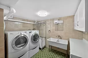 34-22 87th St, New York City, NY 11372 - Photo 27